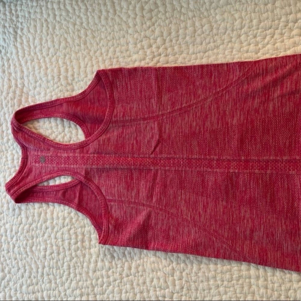 Lululemon Razor back, like new top - Picture 3 of 3